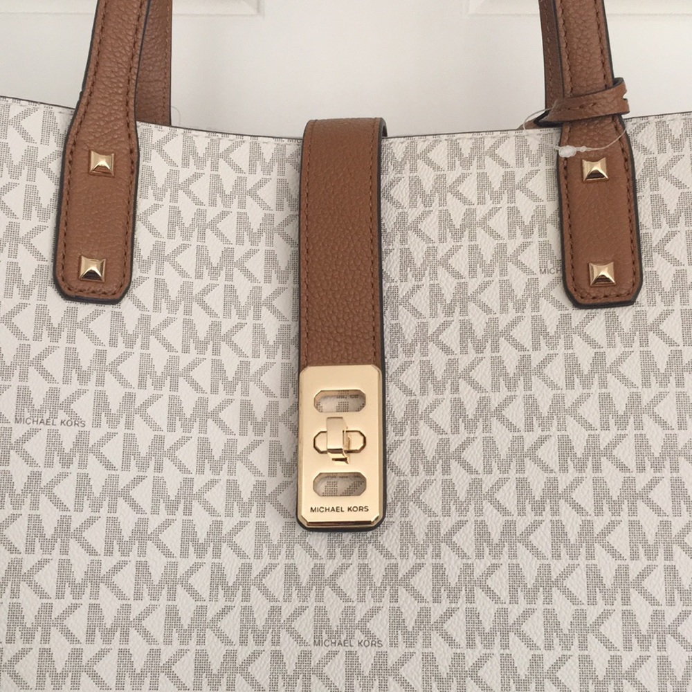 Michael Kors Tote Signature Brand Monogram Gold Hardware Tan Handle - Picture 3 of 9